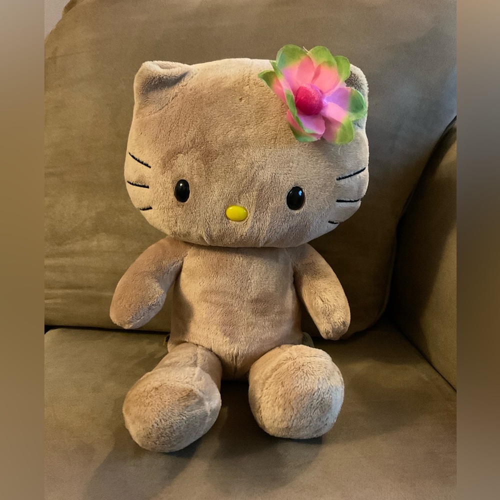 RARE Hello Kitty Sun Kissed Tanned Hawaiian Build A Bear
